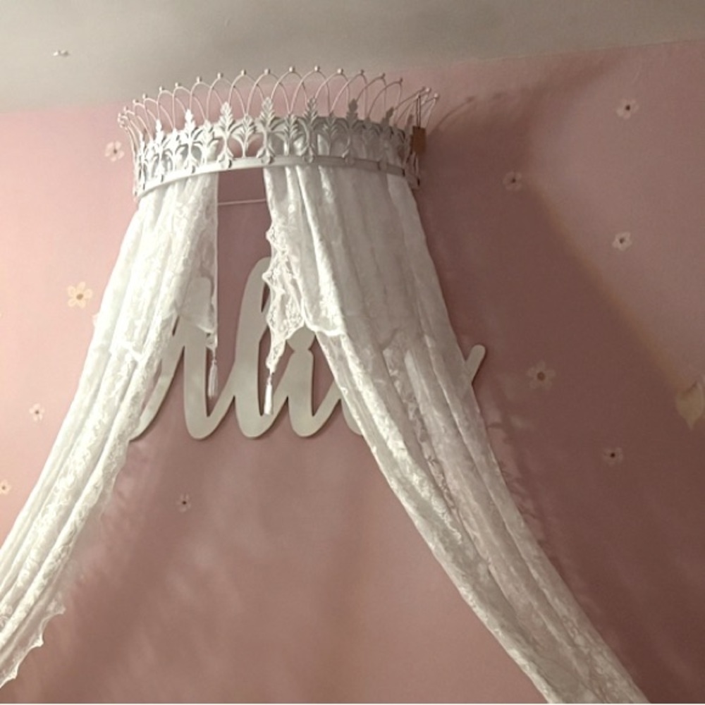 White Lace Canopy Bed Crown